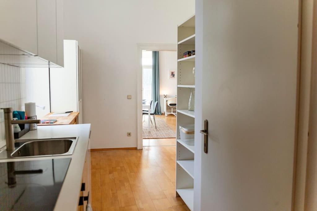 Savoir-Vivre In Unserer Zentralen Balkonwohnung Vídeň Exteriér fotografie