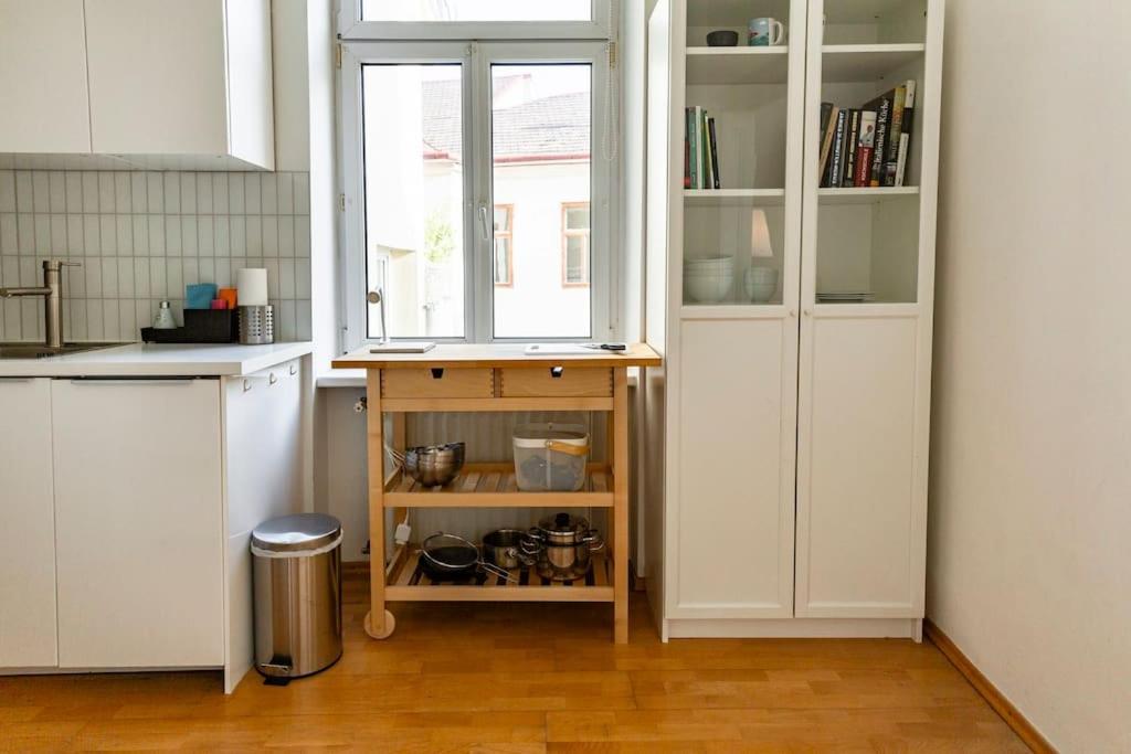 Savoir-Vivre In Unserer Zentralen Balkonwohnung Vídeň Exteriér fotografie